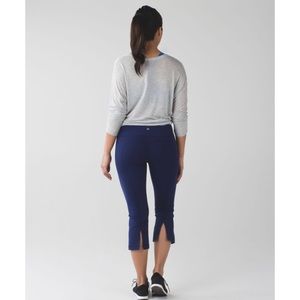 Lululemon Gather & Crow Crop II *Full-On Luon